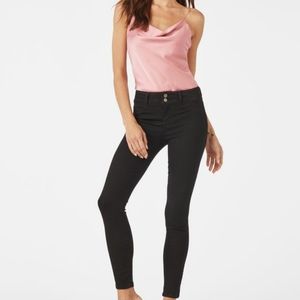 JustFab Shaping booty lifter Skinny Jeans
